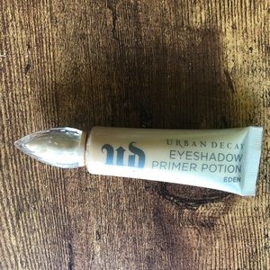 Urban Decay Eden Eyeshadow Primer Potion